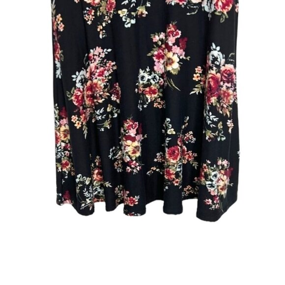 2/$30 Junior Cap Sleeve Black Floral Stretchy Sundress Partial Open Back Large - Picture 8 of 9
